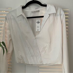 Abercrombie Long Sleeve Poplin Wrap Top- New with Tags. Size Medium.